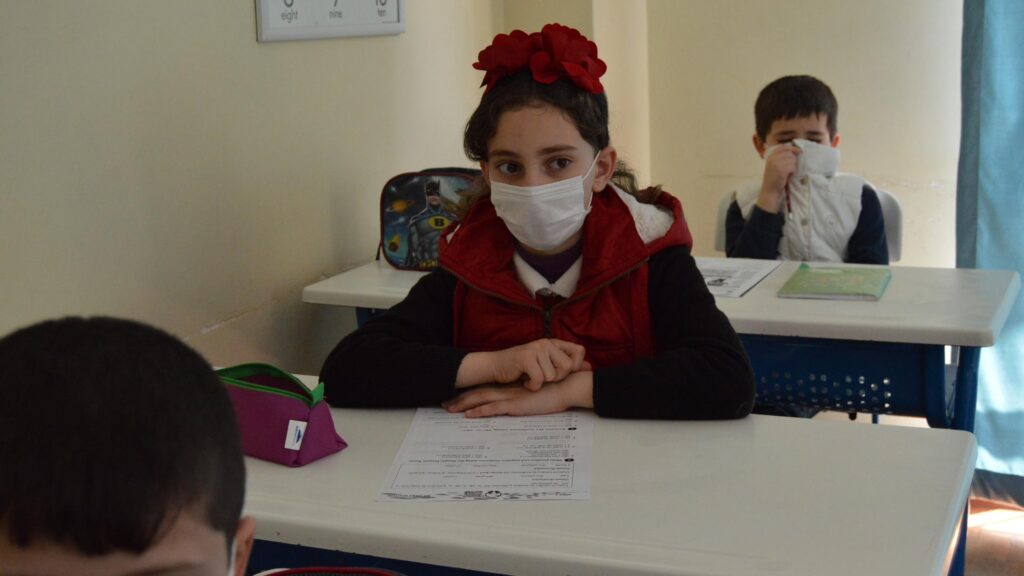 Education turns into a game with flash card sentences