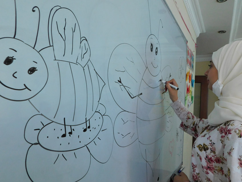 Art session with Miss. Rama for the kids and our guest Jude. Quilling art for the girls with Miss. Roaa.