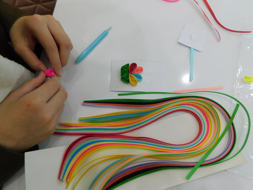 Art session with Miss. Rama for the kids and our guest Jude. Quilling art for the girls with Miss. Roaa.