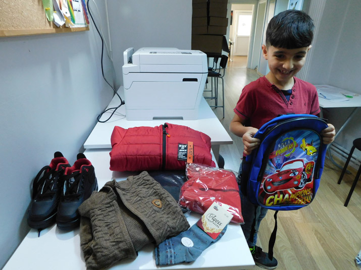 Hanan Team and Volunteers Provided The Kids with Jackets and Shoes